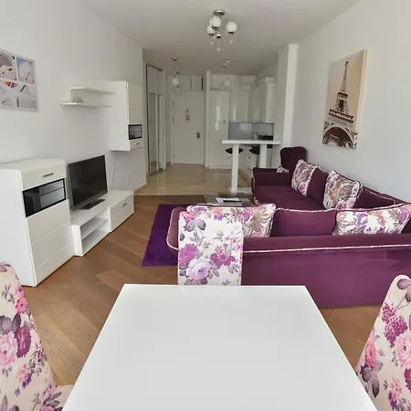 Apartamento Menuet Budva