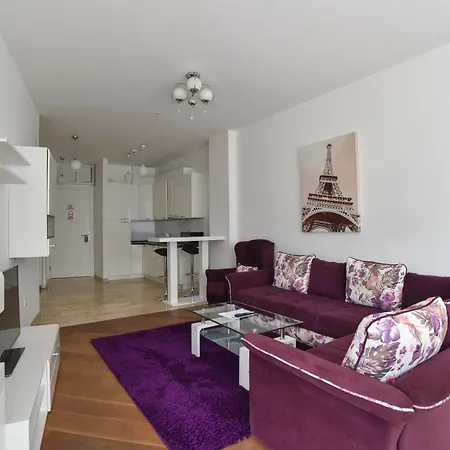 Menuet Apartamento Budva
