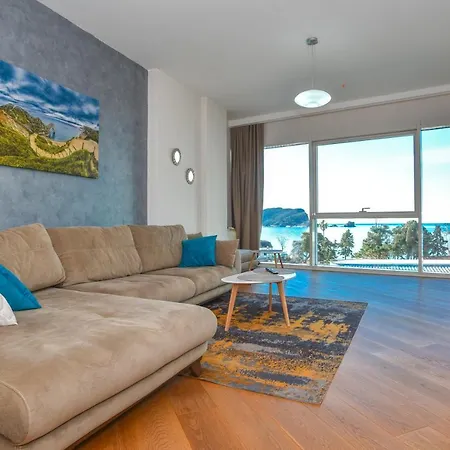 Menuet Apartamento Budva
